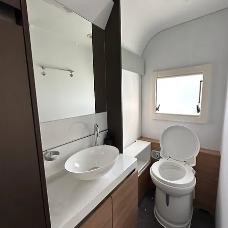 Scandi On Wheels !the Peak Of Your Dreams * Skjervoy